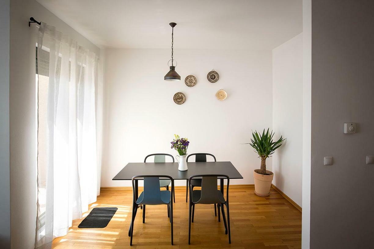Crov Apartment Rijeka Bagian luar foto