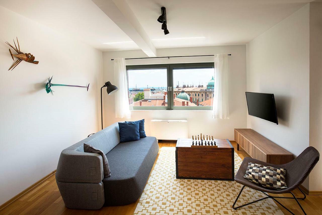 Crov Apartment Rijeka Bagian luar foto