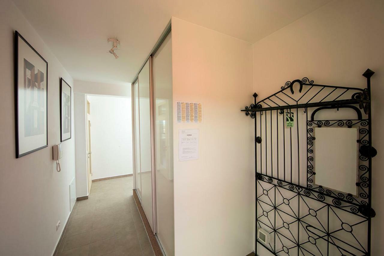 Crov Apartment Rijeka Bagian luar foto